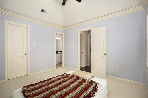 $3,100 | 2050 Palm Forest Lane, Houston, TX 77077