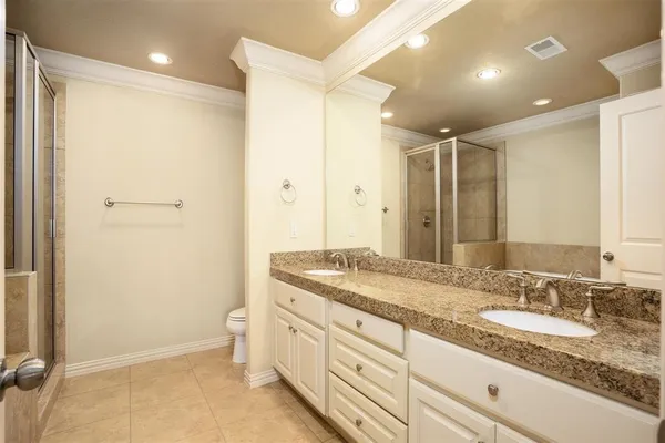 $3,100 | 2050 Palm Forest Lane, Houston, TX 77077
