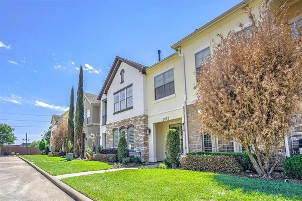 $3,100 | 2050 Palm Forest Lane, Houston, TX 77077