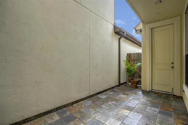 $3,100 | 2050 Palm Forest Lane, Houston, TX 77077