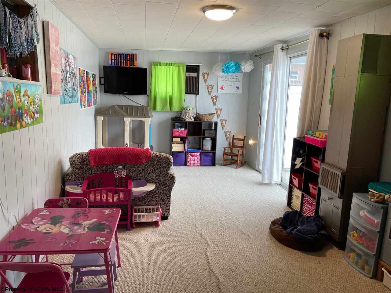 1509 Pleasant Valley Road Fairmont, WV 26554 - Photo 8 of 16 Gallery Image 8