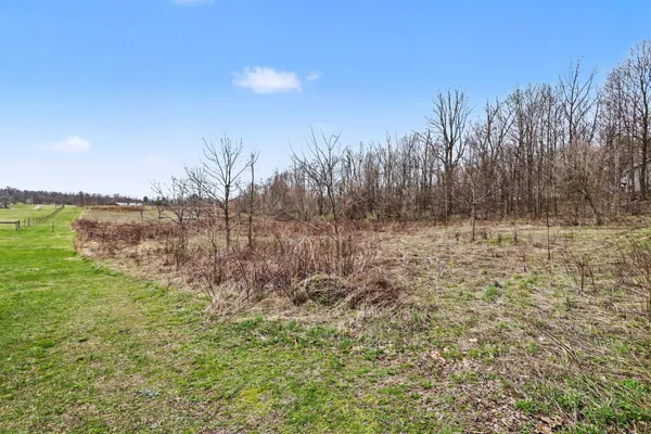 $80,000 | 19579 Dutch Settlement Street, Cassopolis, MI 49031