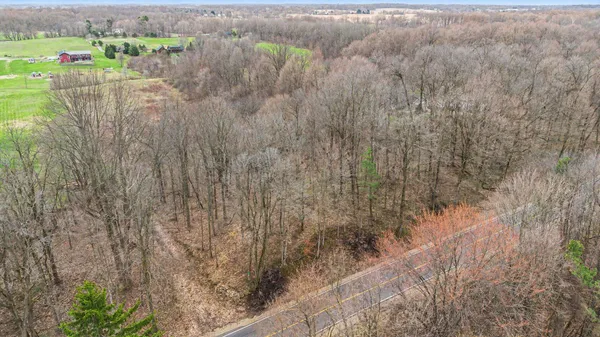 $80,000 | 19579 Dutch Settlement Street, Cassopolis, MI 49031