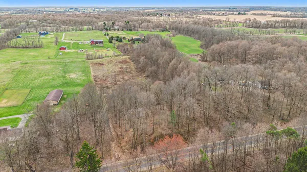 $80,000 | 19579 Dutch Settlement Street, Cassopolis, MI 49031