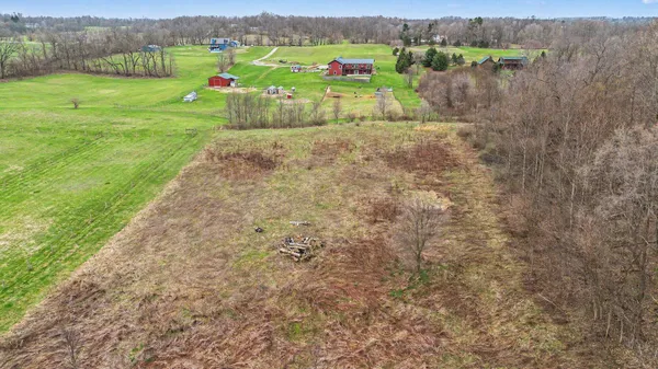 $80,000 | 19579 Dutch Settlement Street, Cassopolis, MI 49031