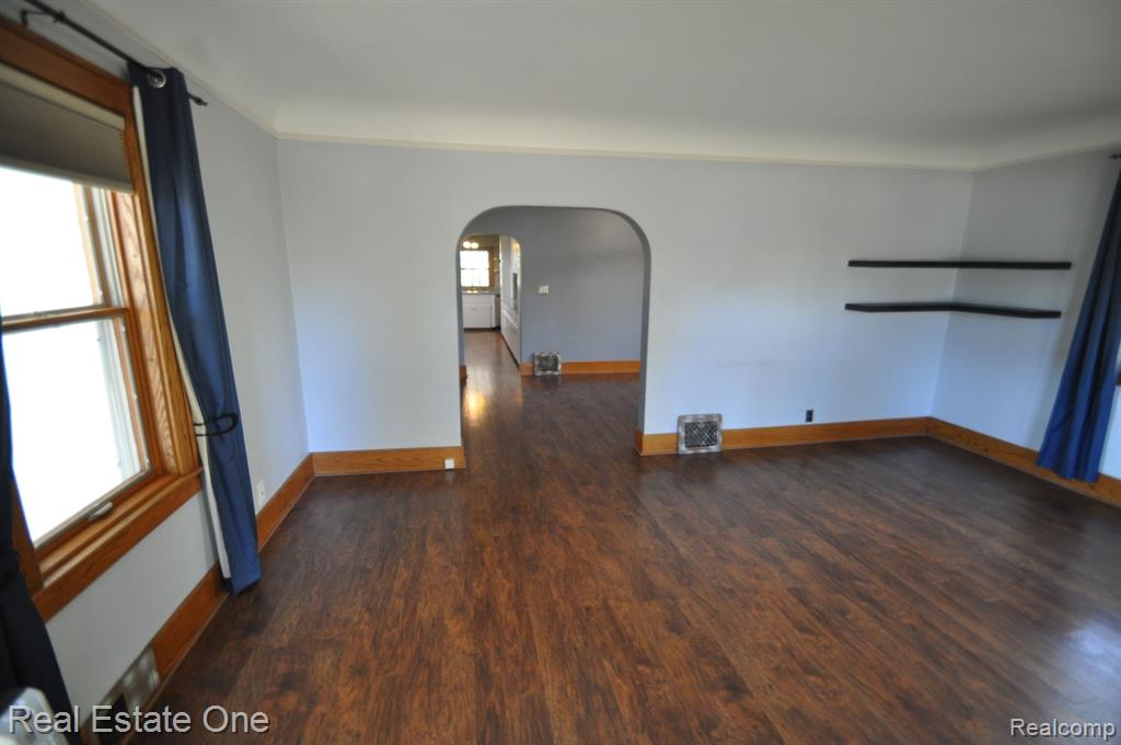 3094 Willet Avenue Rochester Hills, MI 48309 - Photo 5 of 37