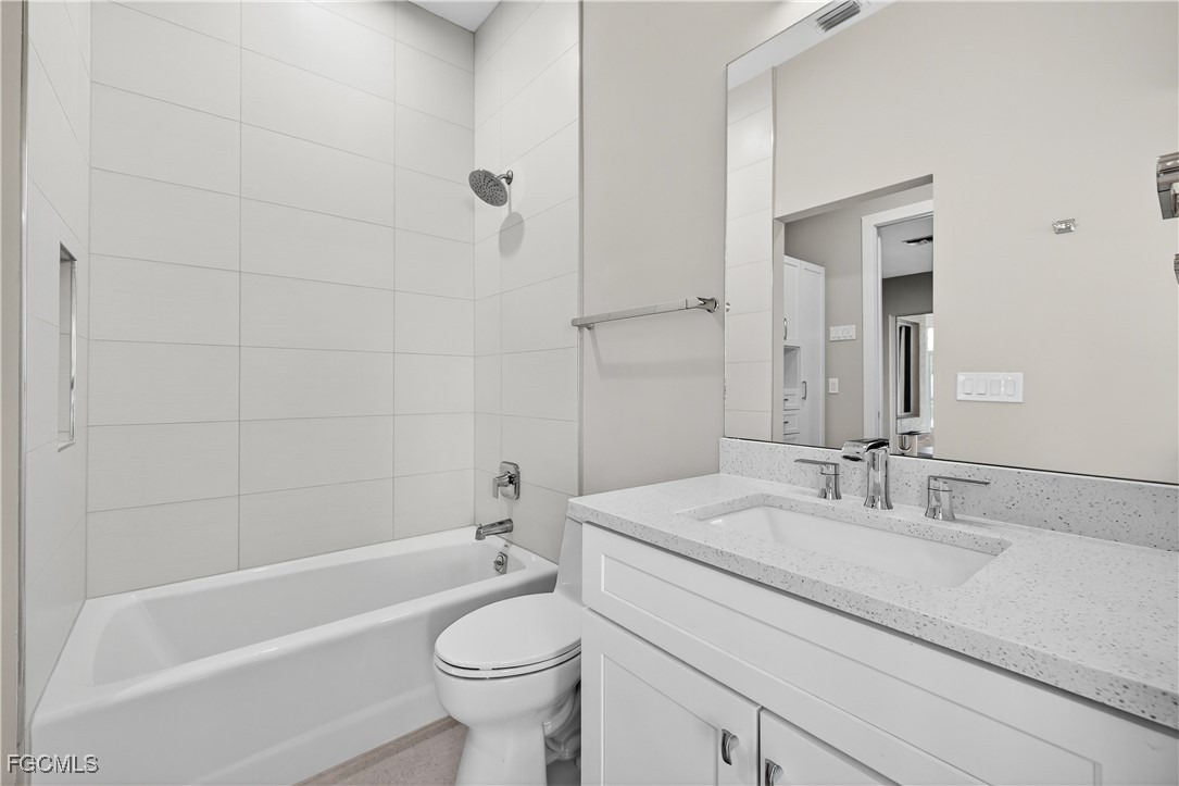 12540 Panasoffkee Drive North Fort Myers, FL 33903 - Photo 38 of 49