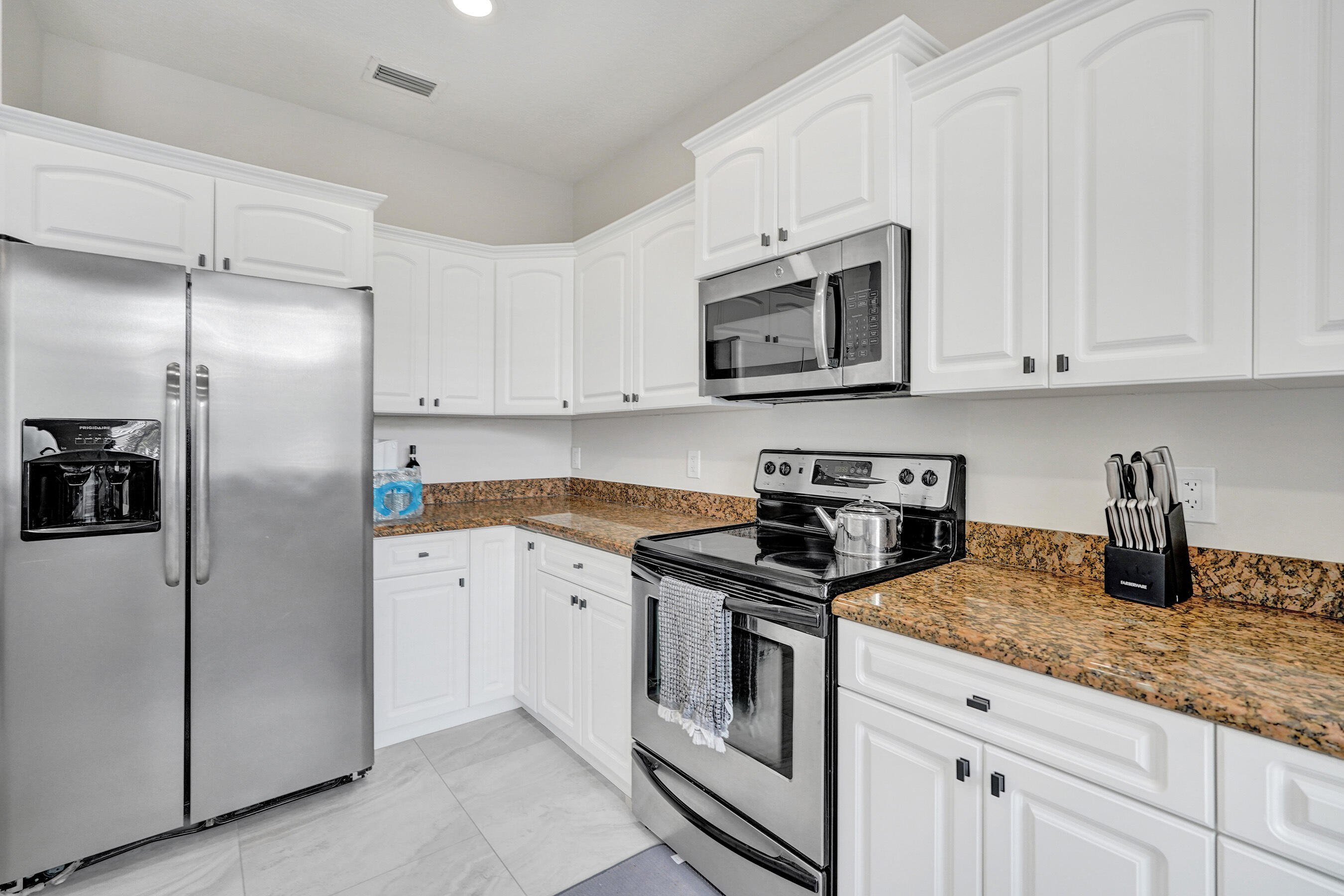3600 Northwest 5th Terrace Boca Raton, FL 33431 - Photo 16 of 36 DSC06733