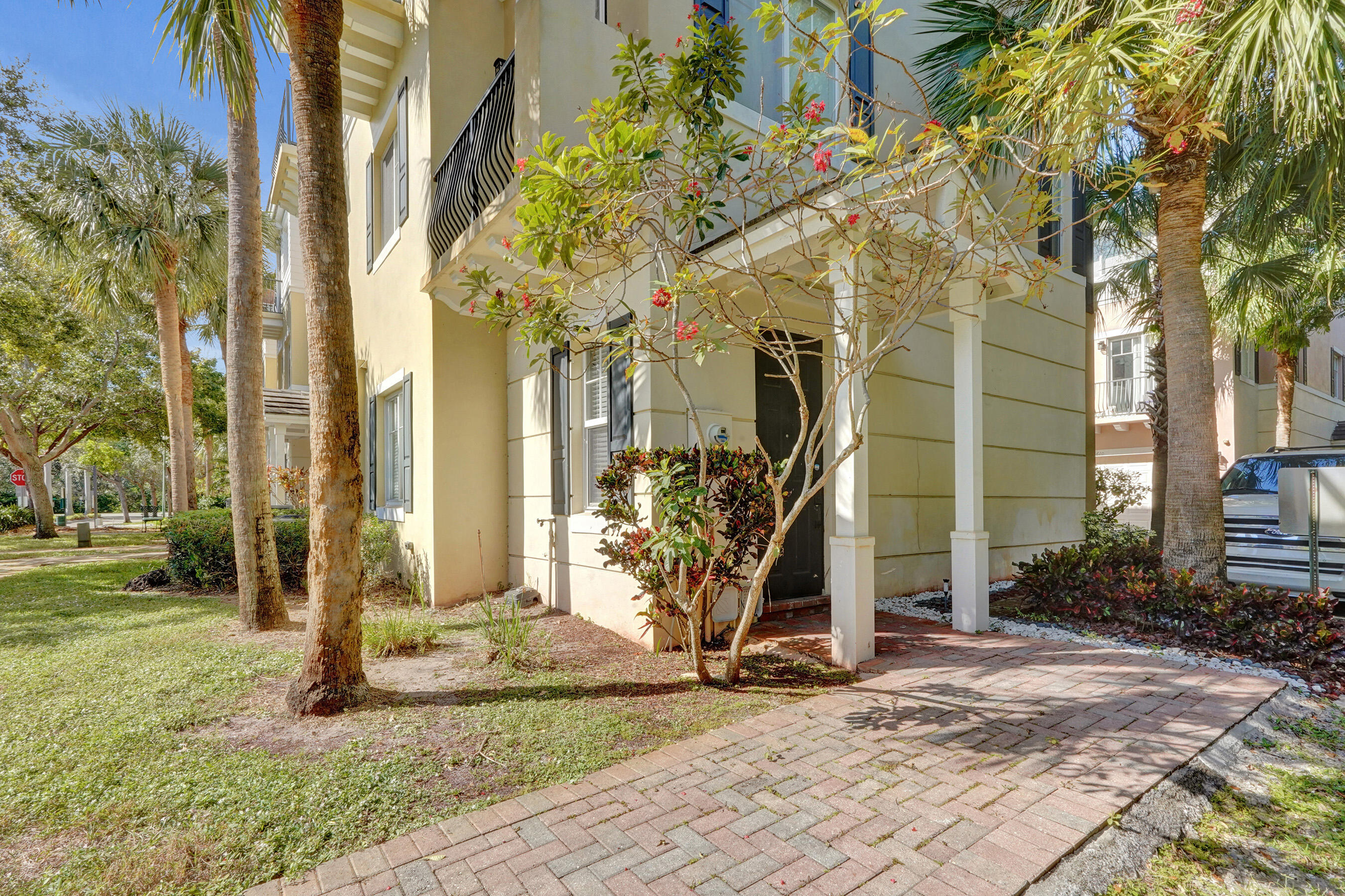 3600 Northwest 5th Terrace Boca Raton, FL 33431 - Photo 2 of 36 DSC06673