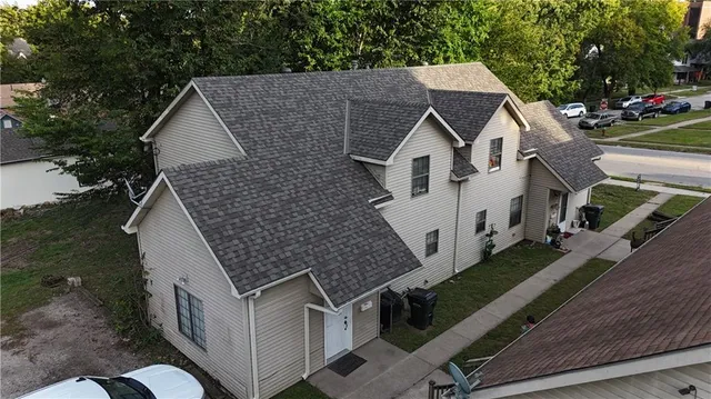 $250,000 | 624 Spruce Street, Leavenworth, KS 66048