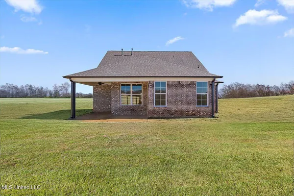 $337,900 | 763 Quitman Court West, Nesbit, MS 38651