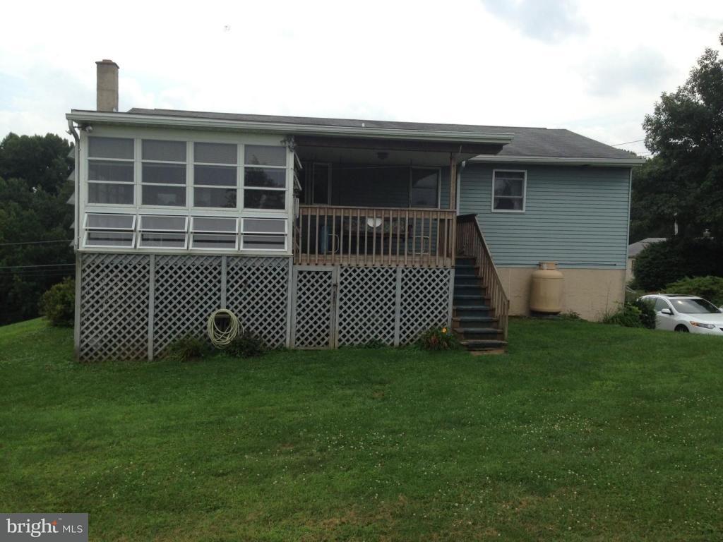 645 Lincoln Road Lititz, PA 17543 - Photo 3 of 17
