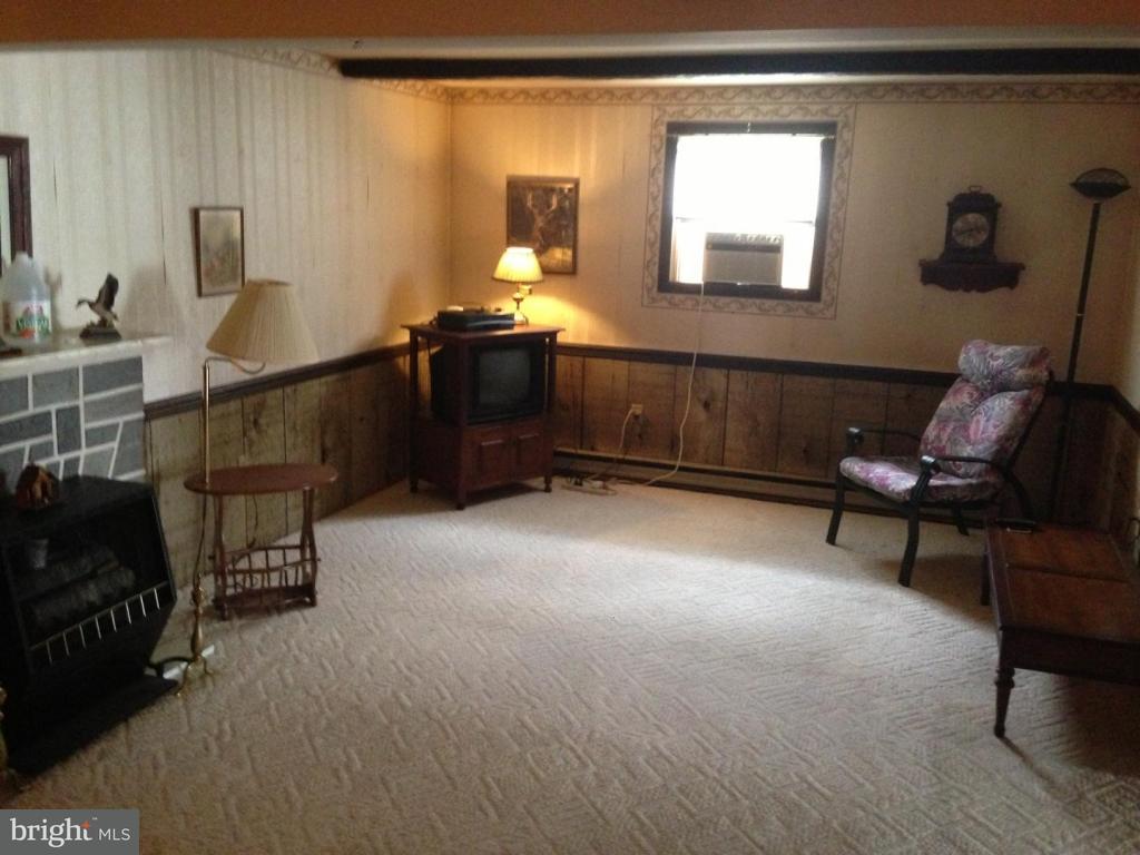 645 Lincoln Road Lititz, PA 17543 - Photo 10 of 17
