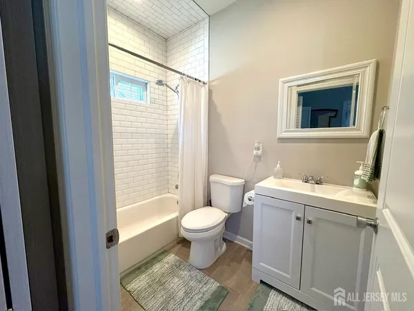 $3,650 | 39 Caldwell Road, Edison, NJ 08817