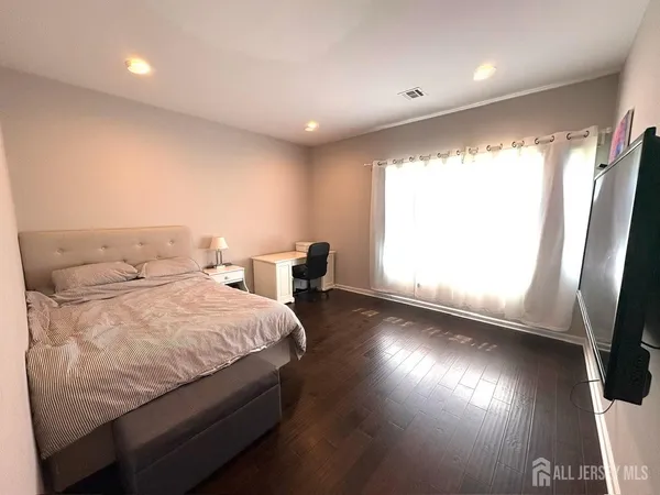 $3,650 | 39 Caldwell Road, Edison, NJ 08817