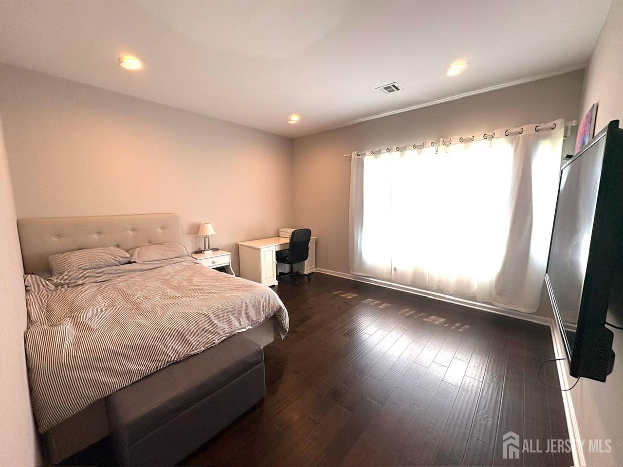 39 Caldwell Road Edison, NJ 08817 - Photo 6 of 13