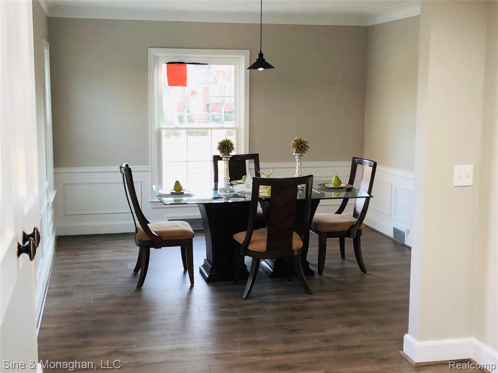 721 Pemberton Road Grosse Pointe Park, MI 48230 - Photo 8 of 41