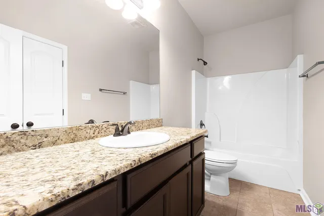 $2,200 | 8604 Arabella Avenue, Baton Rouge, LA 70820