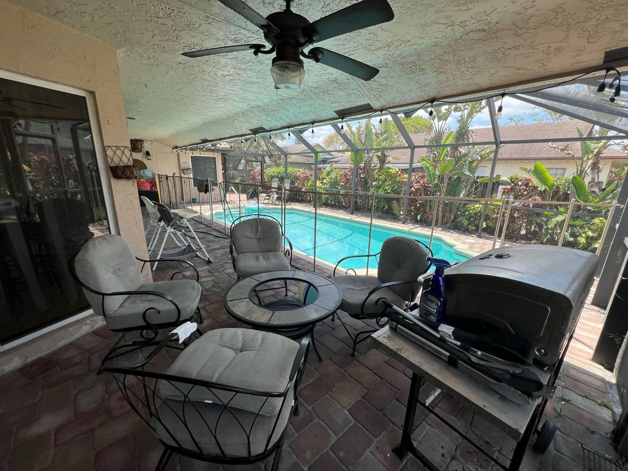 9664 West Lake Court Boca Raton, FL 33434 - Photo 2 of 42 f2e61391-497e-4e25-8231-9a61a47368e0