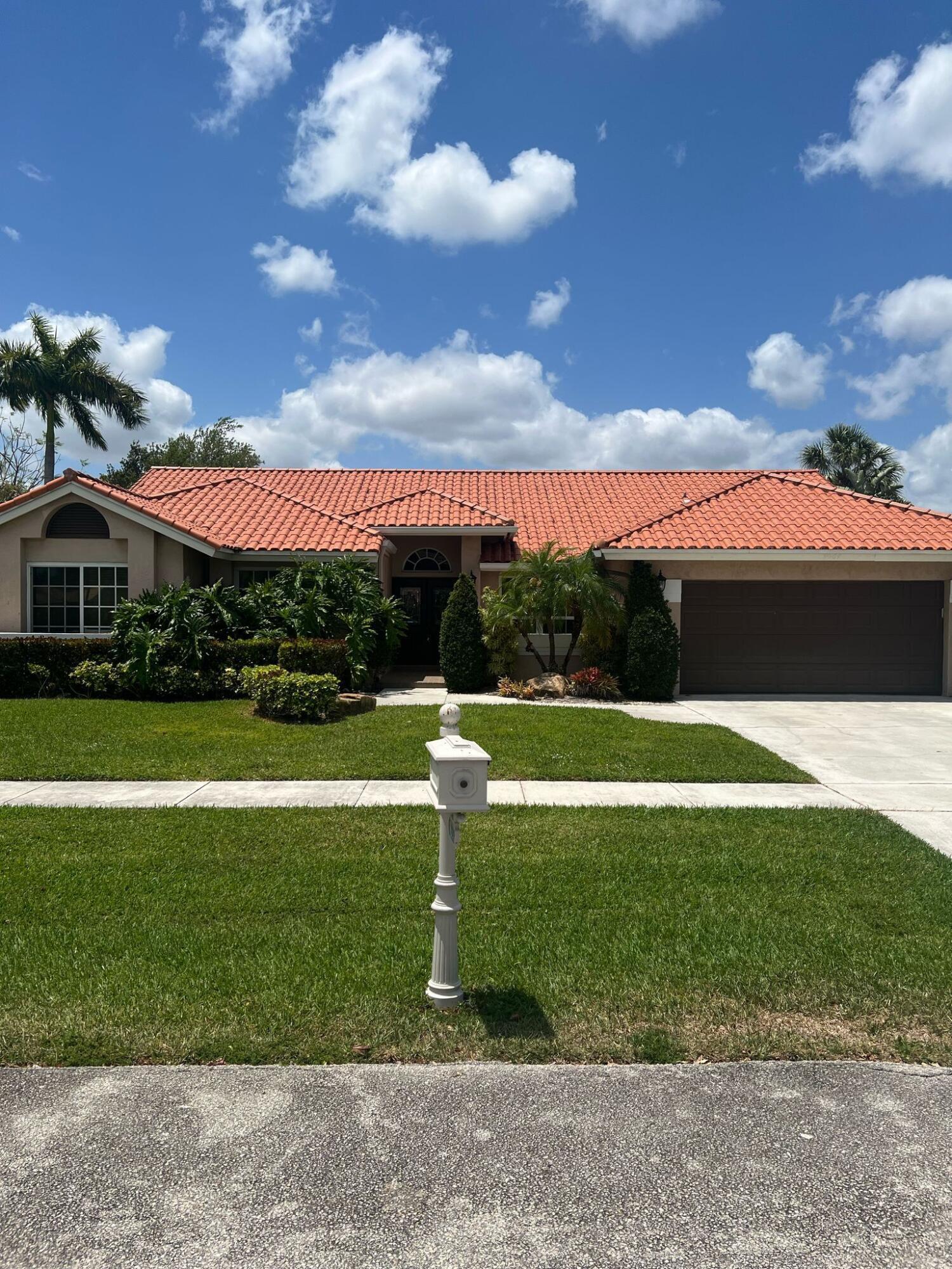 9664 West Lake Court Boca Raton, FL 33434 - Photo 27 of 42 cf3b2954-8d1d-4e00-a028-4393f4e08808