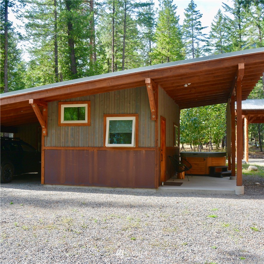 16 Littell Road Mazama, WA 98833 - Photo 11 of 21 a backyard of a house