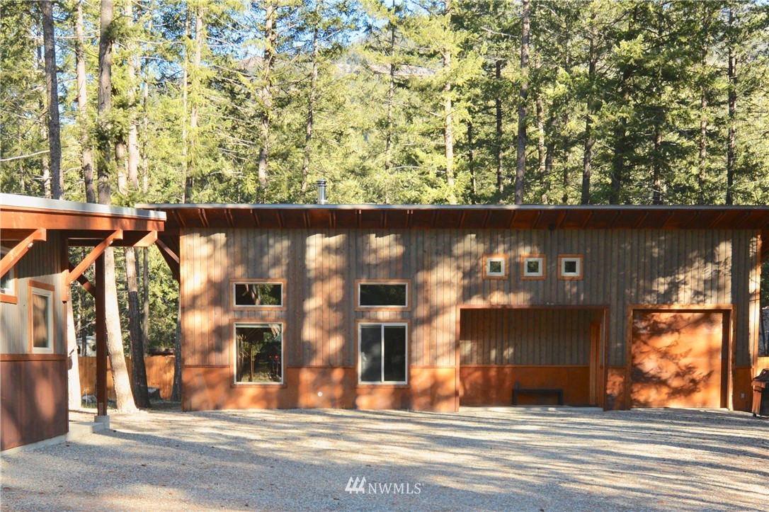 16 Littell Road Mazama, WA 98833 - Photo 21 of 21 a black and white door of a house