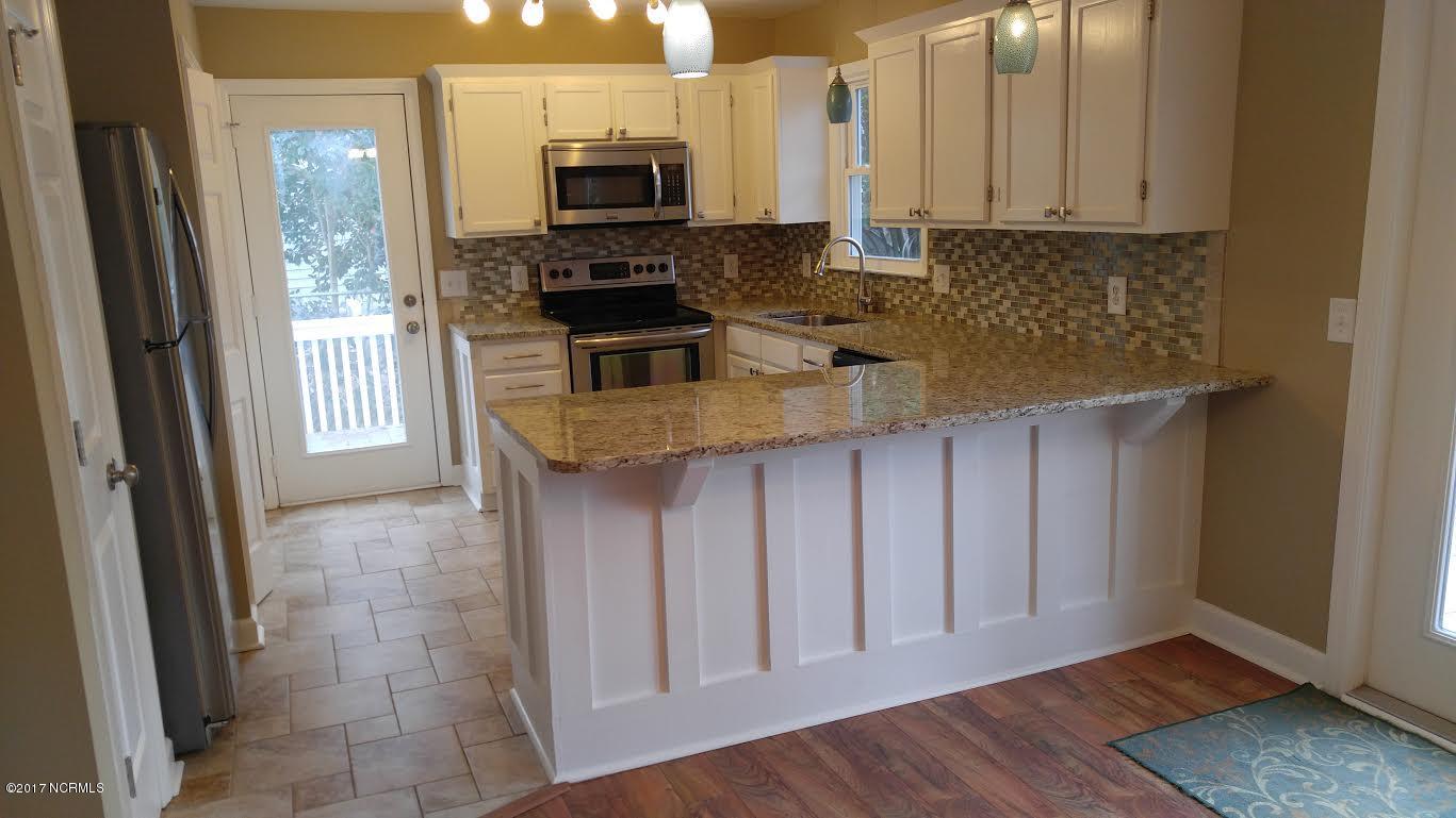 840 Village Point Road Southwest Shallotte, NC 28470 - Photo 5 of 9 850