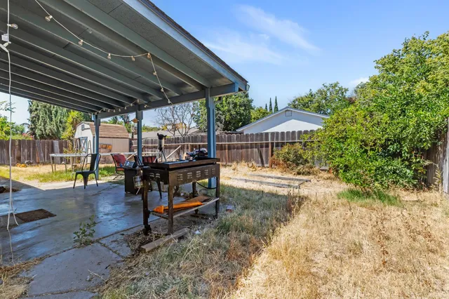 $375,000 | 1805 Glaston Avenue, Modesto, CA 95350