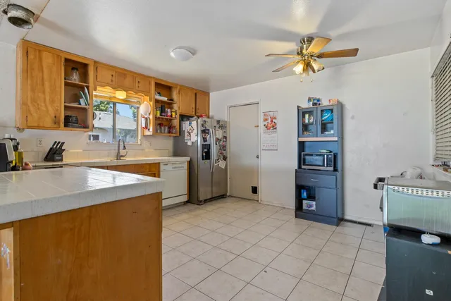 $375,000 | 1805 Glaston Avenue, Modesto, CA 95350