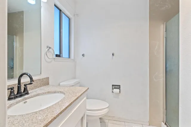 $375,000 | 1805 Glaston Avenue, Modesto, CA 95350