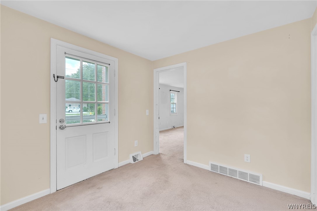 660 North Forest Road Amherst, NY 14221 - Photo 33 of 44 Gallery Image 33