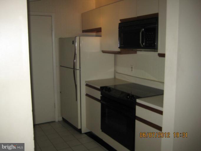 5590 Vantage Point Road, Unit 1 Columbia, MD 21044 - Photo 13 of 15 Kitchen