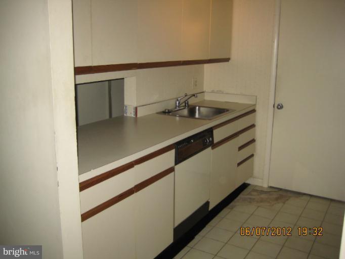 5590 Vantage Point Road, Unit 1 Columbia, MD 21044 - Photo 5 of 15 Kitchen