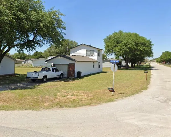$1,500 | 1833 Pelican Drive North, Pelican Bay, TX 76020