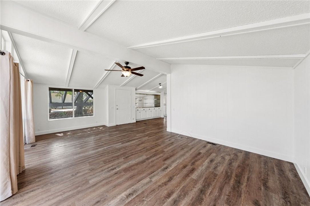 24386 Cornstalk Road Wildomar, CA 92595 - Photo 6 of 55 Gallery Image 6