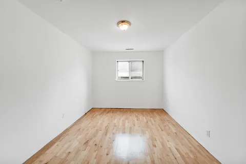 $2,300 | 30 Skyline Drive, Unit 3, Jersey City, NJ 07305