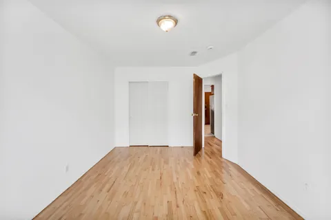 $2,300 | 30 Skyline Drive, Unit 3, Jersey City, NJ 07305