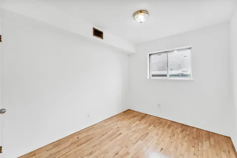 $2,300 | 30 Skyline Drive, Unit 3, Jersey City, NJ 07305