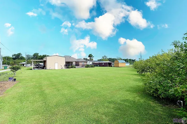 $425,000 | 1024 Hwy 20 Highway, Thibodaux, LA 70301