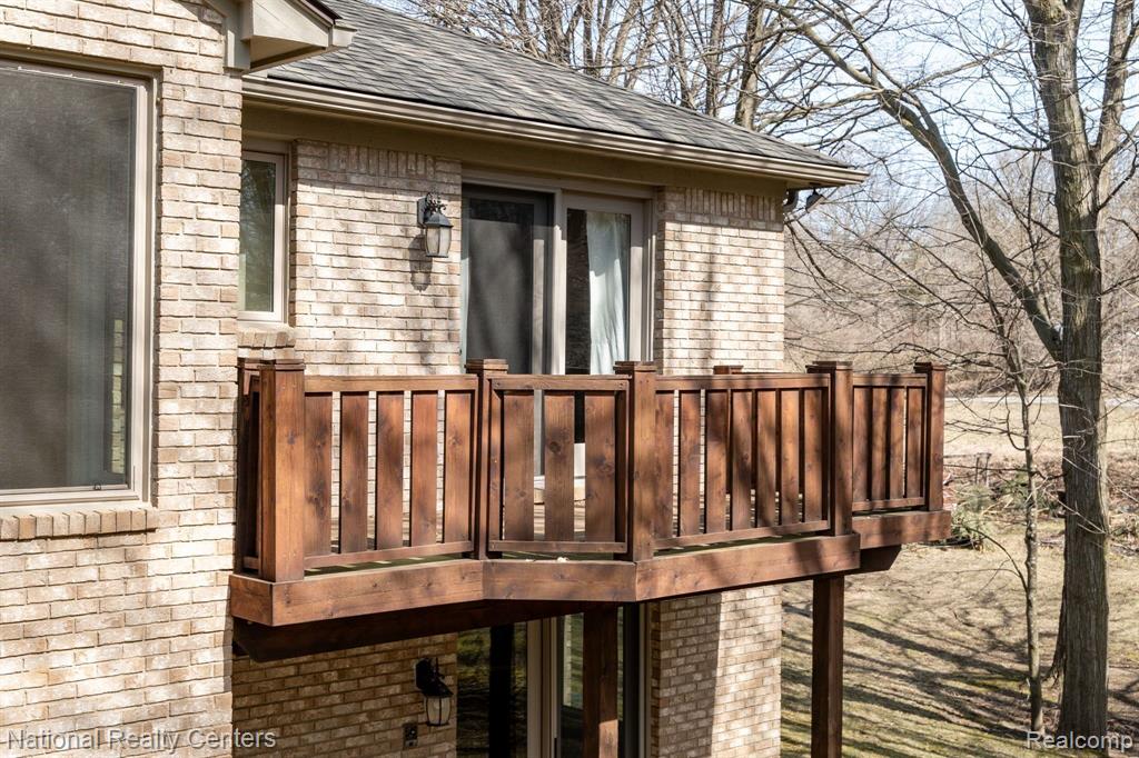 464 Mack Road Leonard, MI 48367 - Photo 32 of 41
