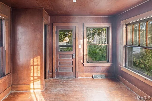 $130,000 | 259 South 7th Street, Wood River, IL 62095