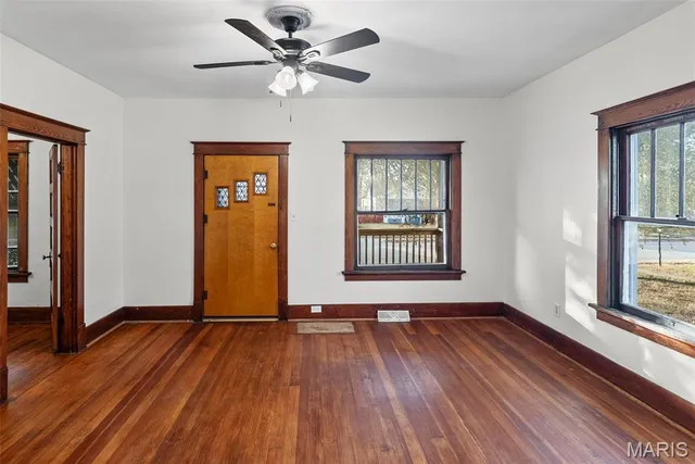 $130,000 | 259 South 7th Street, Wood River, IL 62095