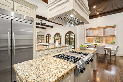 $2,050,000 | 4219 Oberlin Street, Houston, TX 77005