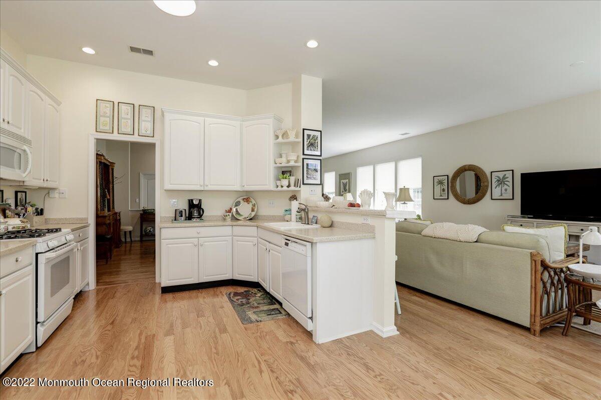 2513 Morningstar Road Manasquan, NJ 08736 - Photo 31 of 69 37-2513MorningstarRd0037