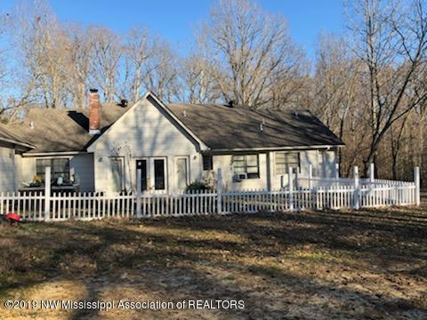 39 Robertson Road South Hernando, MS 38632 - Photo 2 of 16 BACK