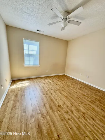 $1,400 | 1127 Brownlea Drive, Unit A, Greenville, NC 27858