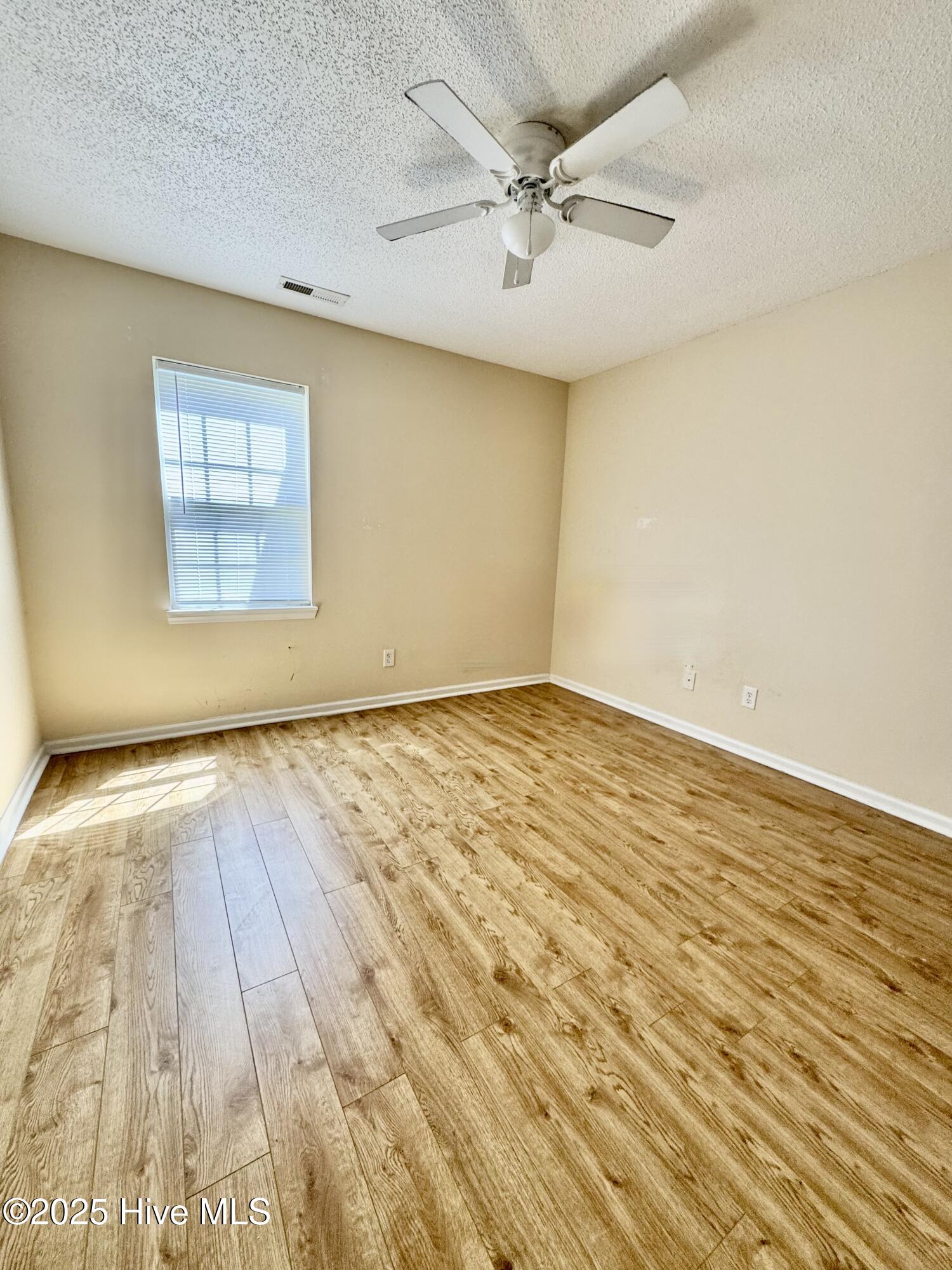 1127 Brownlea Drive, Unit A Greenville, NC 27858 - Photo 13 of 24 IMG_8488