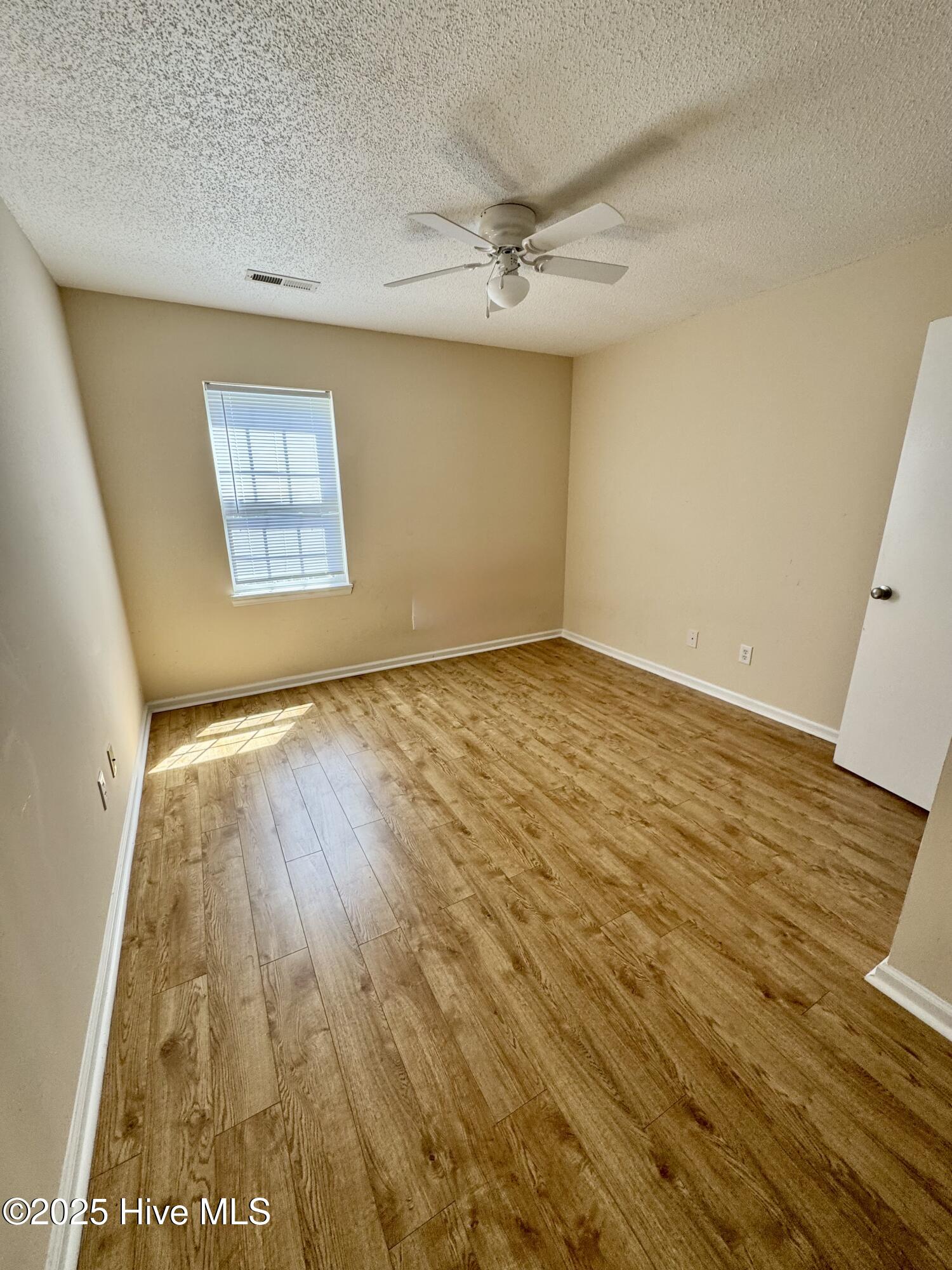 1127 Brownlea Drive, Unit A Greenville, NC 27858 - Photo 19 of 24 IMG_8494