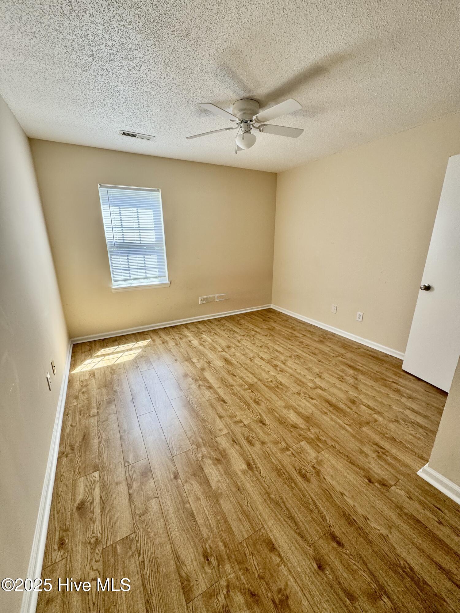 1127 Brownlea Drive, Unit A Greenville, NC 27858 - Photo 20 of 24 IMG_8495