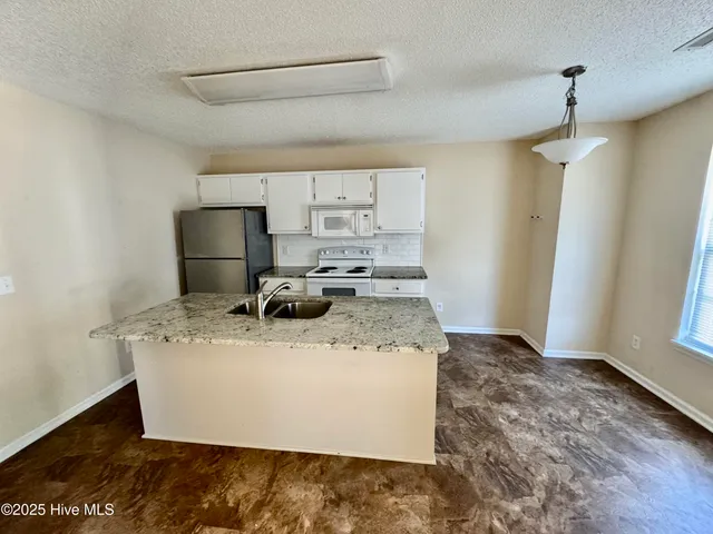 $1,400 | 1127 Brownlea Drive, Unit A, Greenville, NC 27858